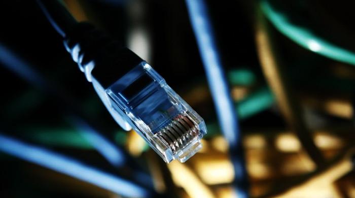 When will internet services be restored in Pakistan?