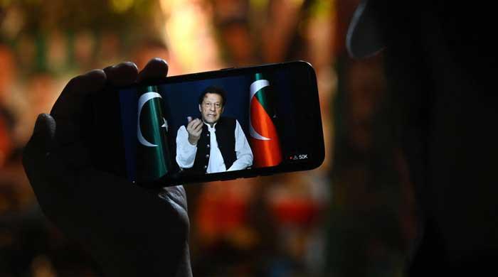 Overseas PTI supporter booked for abusing Pakistani police