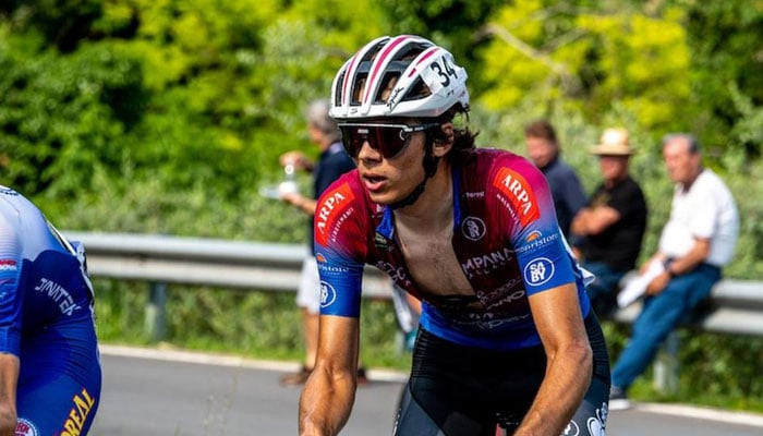 Jacopo Venzo is the second cyclist to die in five weeks from a crash while descending.—BBC
