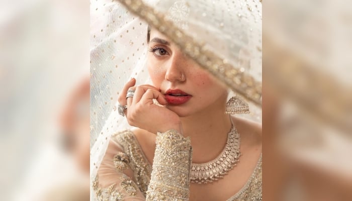 Mahira Khan. — Instagram/mahirakhan