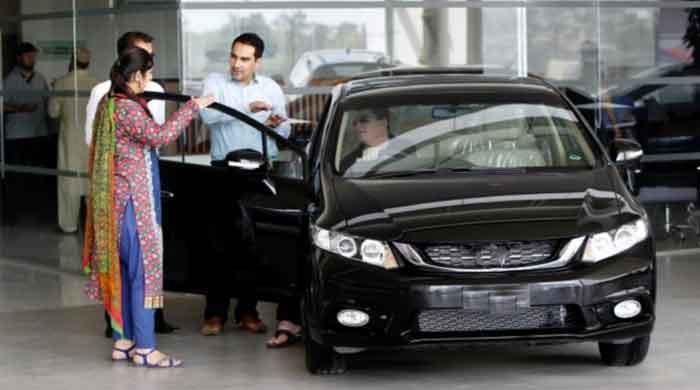 Car sales see 30% decline YoY in Sept amid high prices, interest rates