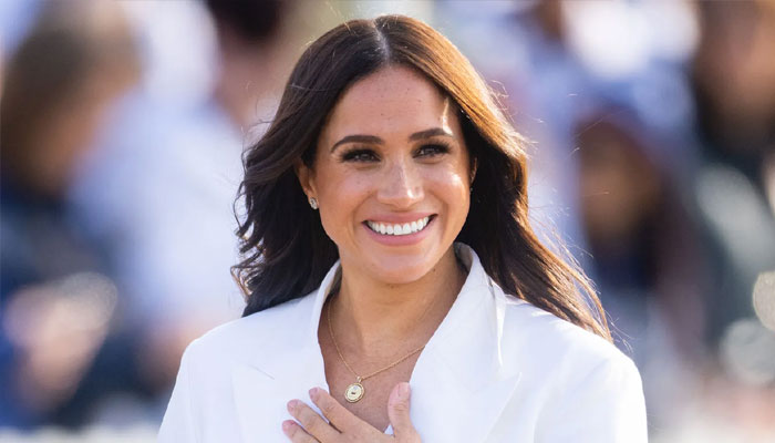 Meghan Markle just cant help hogging the spotlight