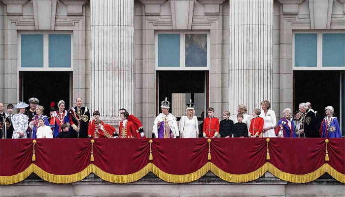 Palace staff receives new orders after Omid Scobie’s ‘Endgame’