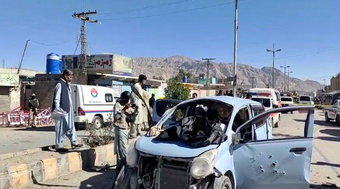 Police officer martyred, two injured in Khuzdar blast