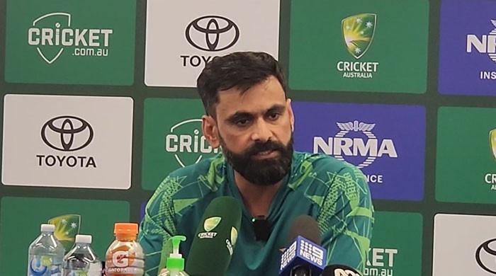 Babar Azam hard worker, but needs 'big innings': Mohammad Hafeez