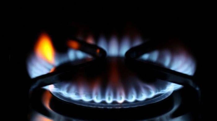 Gas shortage: Kitchens in Karachi go cold as SSGC favours fertiliser plants in winter