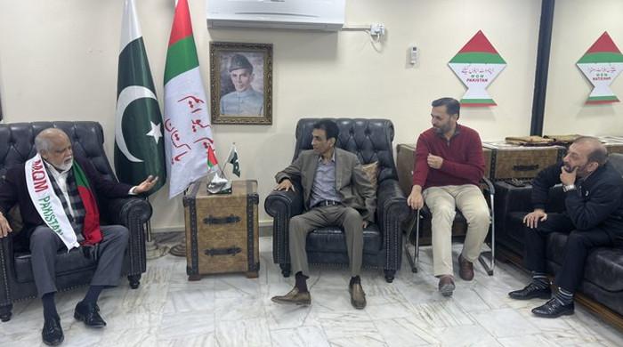 Former PTI SVP Najeeb Haroon joins MQM-P as elections draw near