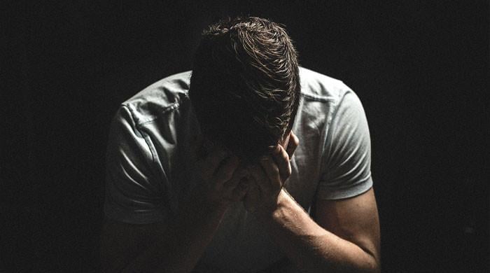 Understanding Depression: Overcoming, treatement, signs & symptoms