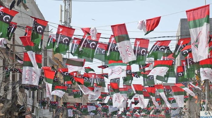 Two kids among three wounded in another MQM-PPP clash in Karachi