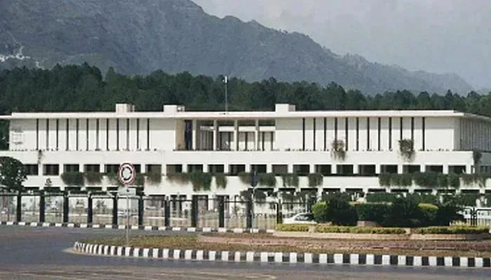 PM Shehbaz okays amendment to MP scale policy