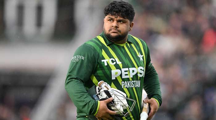 Azam Khan left idle in net practice ahead of Pakistan vs India match