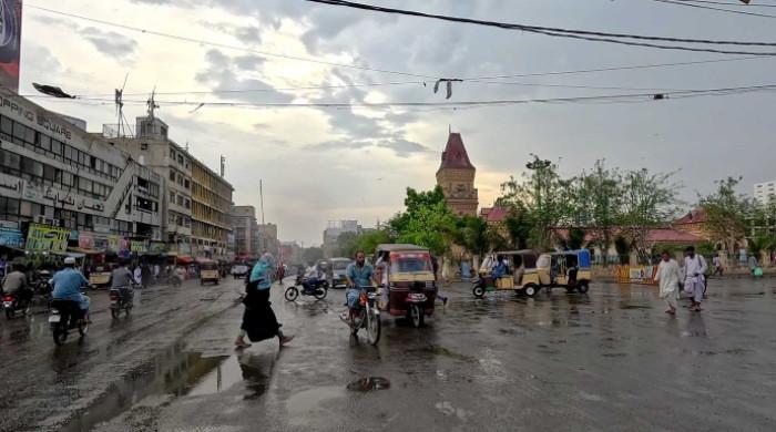 Various areas of Karachi lashed by light to moderate rain