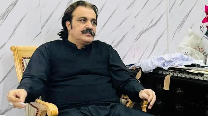 'Rift among PTI KP members comes to fore'