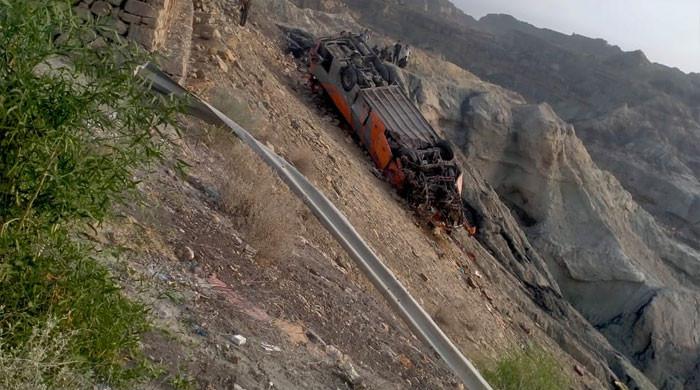 11 pilgrims die after bus plunges into ravine on Makran Coastal Highway