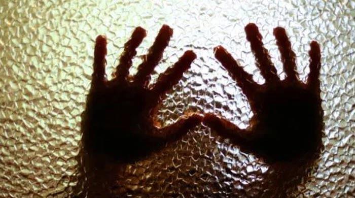 Minor girl found dead in garbage dump after 'rape' in Karachi