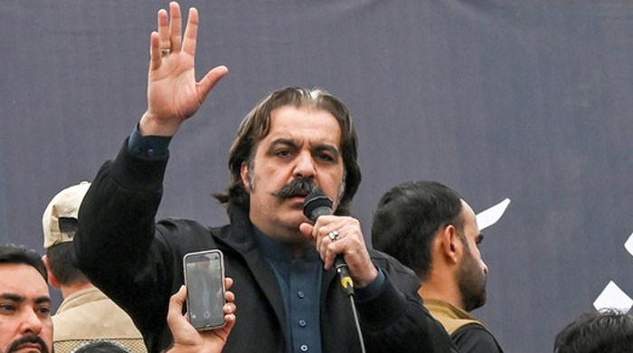 The adventures of Gandapur
