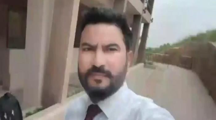 Karachi man, who sold jewellery to finance daughter's treatment, killed by street criminals