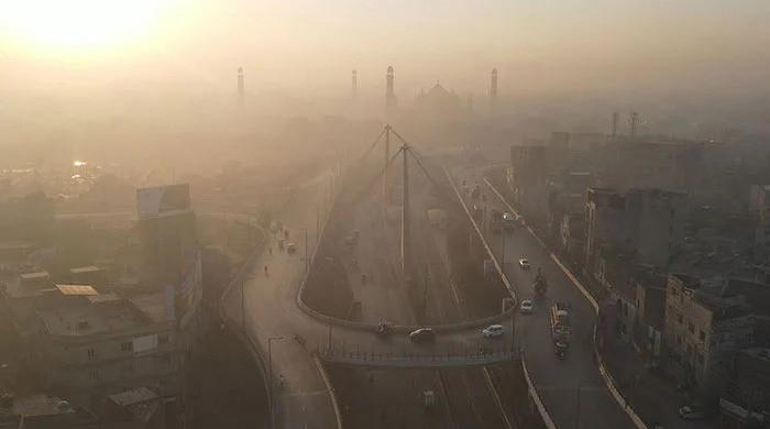 Punjab issues alert as another spell of smog set to hit Lahore 