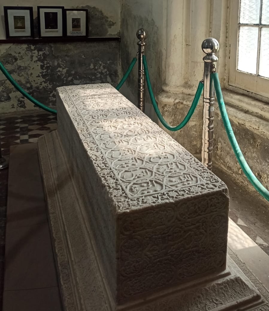 The Punjab Archives at the Punjab Secretariat in Lahore, housed inside Anarkalis tomb. — Photo by Tooba Masood Khan