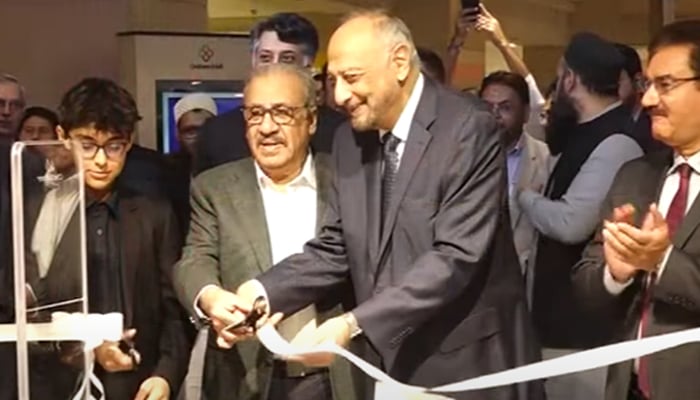Ribbon cutting ceremony at Gul Ahmeds new flagship store at Dolmen Mall, Karachi, on January 16, 2025. — Reporter