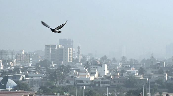 Karachi records below-average temperature in March amid dry weather