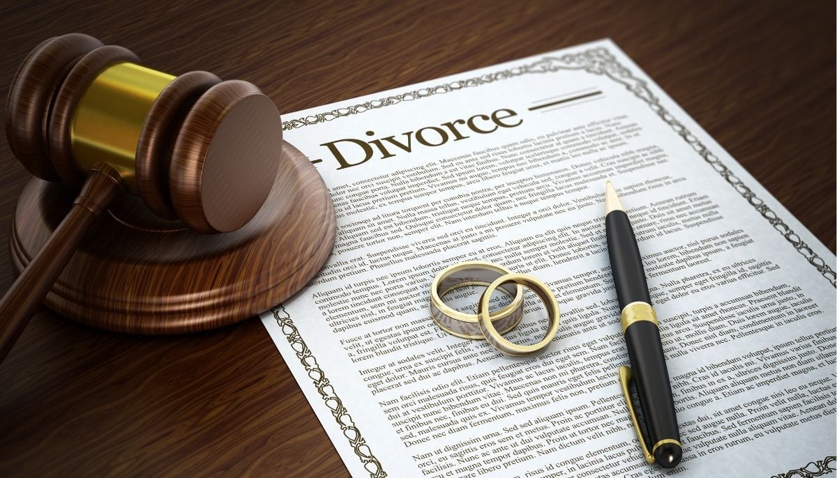 A representational image of divorce papers. — Canva