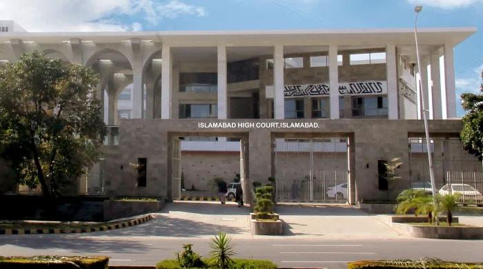 IHC seeks report from defence secretary about journalist's missing brothers