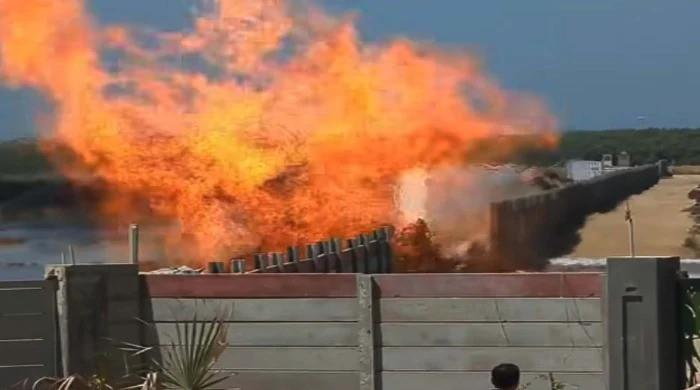 Authorities mull US firm's help as Korangi blaze rages on