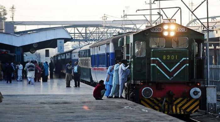 Pakistan Railways' operating profit close to Rs1bn