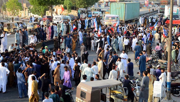 Activists and lawyers block road as they are protest against building new canals to draw additional water from the Indus River, at Bypass road in Hyderabad on April 27, 2025. —PPI