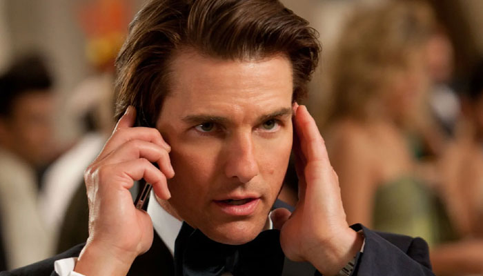 Which thing relaxes Tom Cruise?