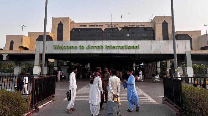 Administrative issues cause major disruptions in flight operations 