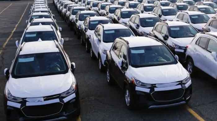 Passenger car sales drop 10% in April compared to last year