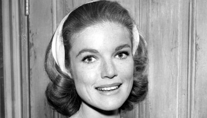 Photo: Auntie Mame star Pippa Scott passes away aged 90