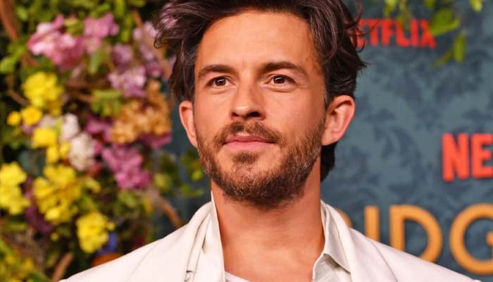 Bridgerton Jonathan Bailey reveals shocking Jurassic World filming incident