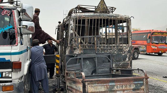 Five killed after passenger bus catches fire in Balochistan