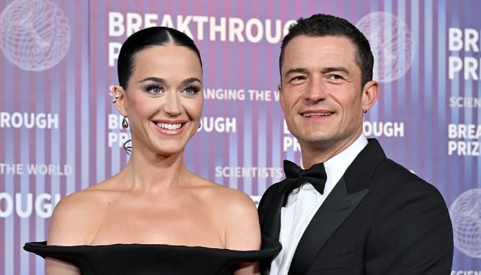 Photo: Katy Perry, Orlando Bloom still in touch post split: Source