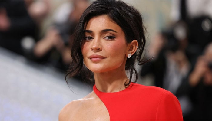 Kylie Jenner gives glimpse of 7-year-old daughter Stormis eye for luxury