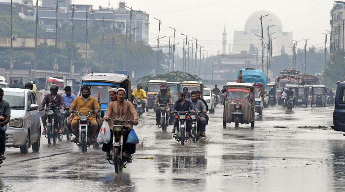 Three spells of rain likely in Karachi this month