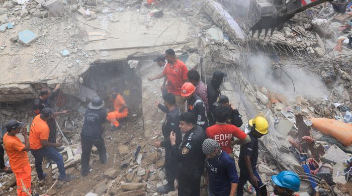 How many buildings are declared unsafe in Karachi?