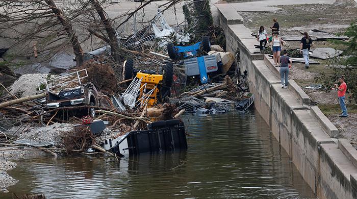 Death toll surges in flood-hit Texas