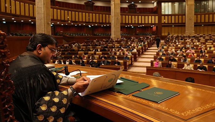 Punjab Assembly Speaker Malik Muhammad Ahmad Khan chairs the session. — Facebook/@MalikMAhmadKhan