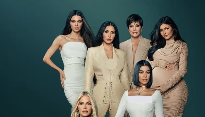 Photo: Kourtney, Khloe not on board as Kim Kardashian tries to find love again: Source