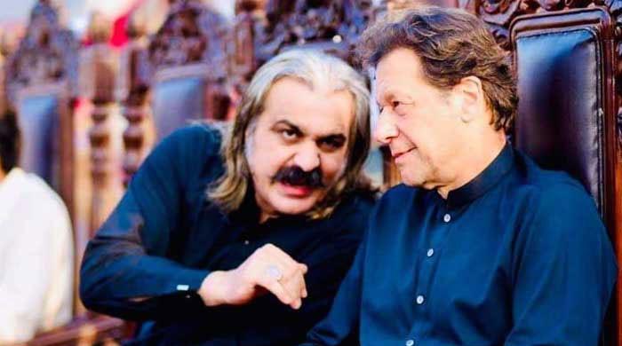 Imran says 'CM Gandapur should resign' if he can't restore peace in KP