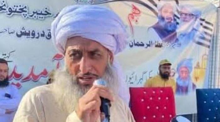 JUI-F's Mufti Kifayatullah injured in Malakand home shooting