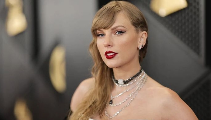 Photo: Kansas City Chiefs head coach all praise for Taylor Swift post Travis Kelce engagement