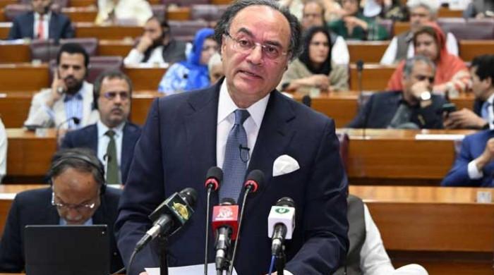 Talks with IMF progressing 'positively': FinMin Aurangzeb