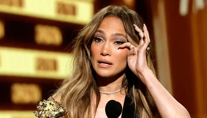 Ex-husband calls out Jennifer Lopez on social media