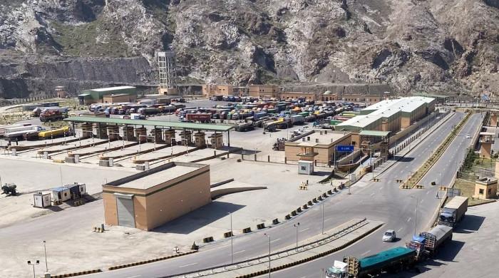 Pakistan-Afghanistan border 'likely to reopen' within 48 hours