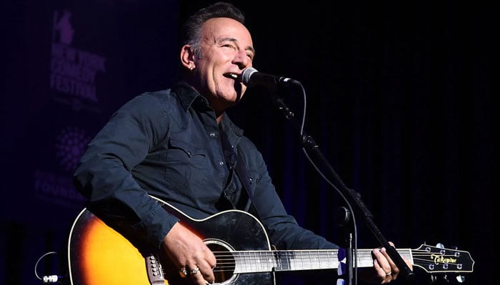 Bruce Springsteen opens up about hiding mental breakdown